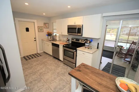 8205 93rd Avenue Vero Beach FL 32967