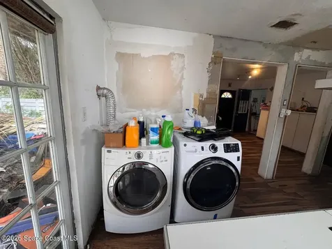 1340 NW 112th Street Miami FL 33165