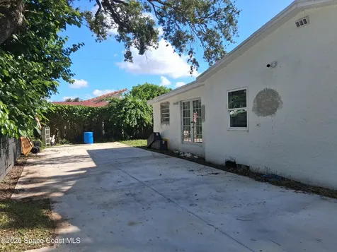 1340 NW 112th Street Miami FL 33165