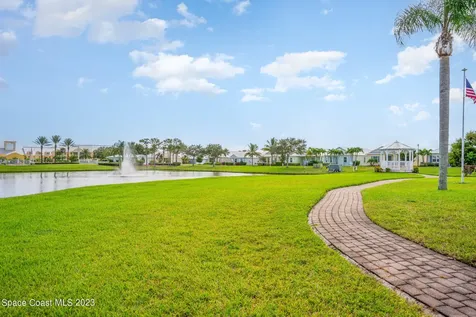 543 Heming Way Melbourne FL 32901
