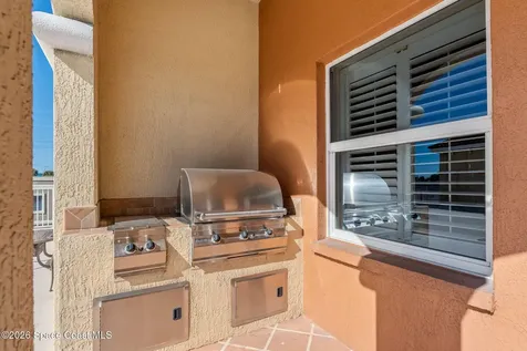 93 Delannoy Avenue Cocoa FL 32922