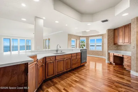 93 Delannoy Avenue Cocoa FL 32922
