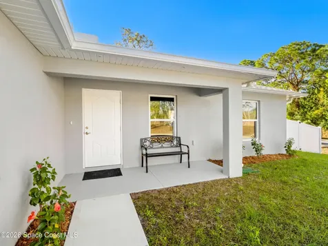 140 Brown Street SE Palm Bay FL 32909