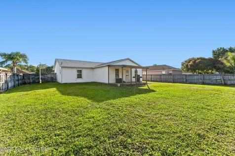 1567 Heartwellville Street NW Palm Bay FL 32907