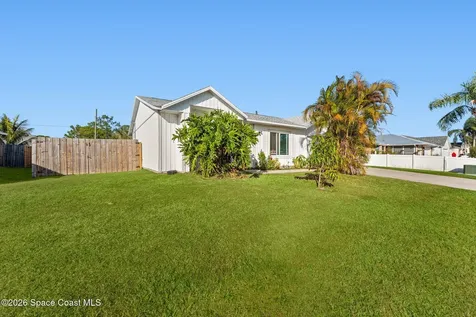 1567 Heartwellville Street NW Palm Bay FL 32907