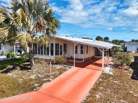 7645 Chasta Road Micco FL 32976