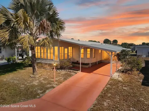 7645 Chasta Road Micco FL 32976