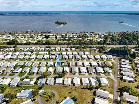 7645 Chasta Road Micco FL 32976