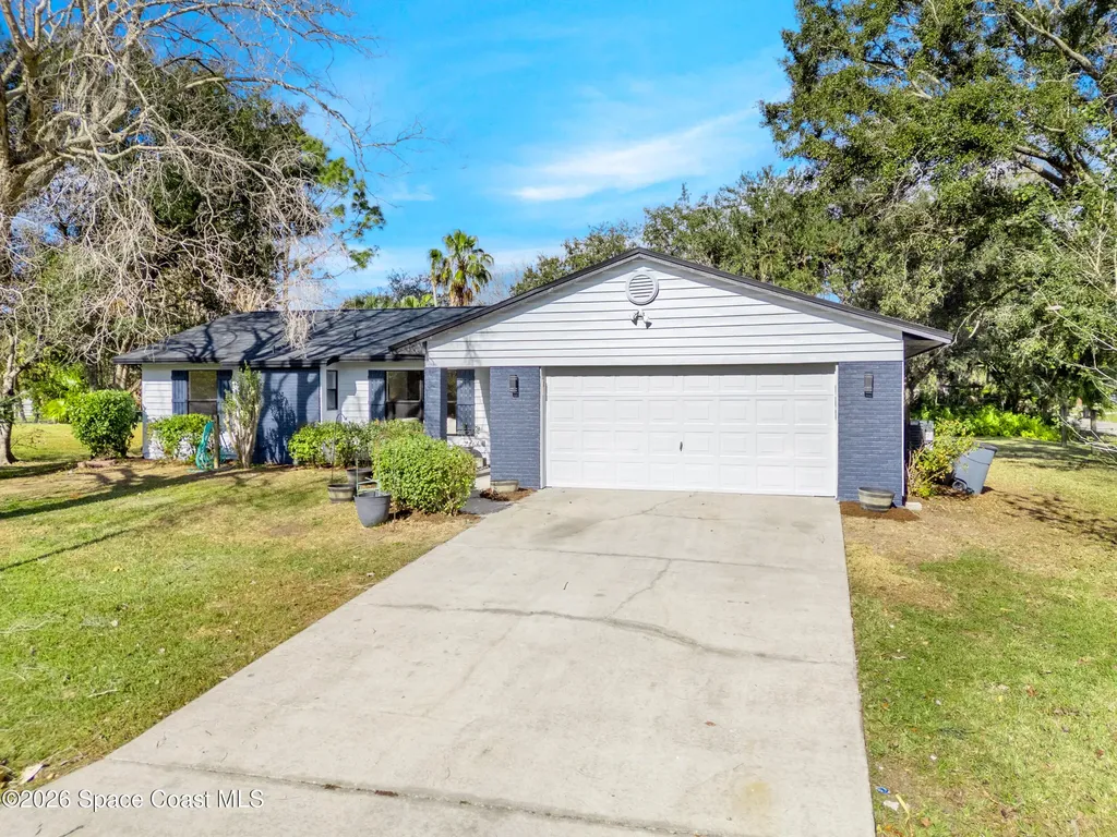 982 Pebble Avenue NE Palm Bay FL 32907
