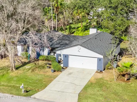 982 Pebble Avenue NE Palm Bay FL 32907