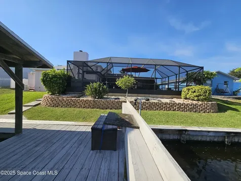 1525 W Riviera Drive Merritt Island FL 32952