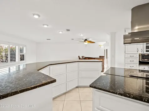 1525 W Riviera Drive Merritt Island FL 32952