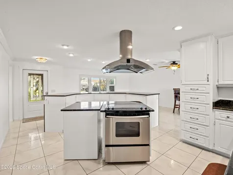 1525 W Riviera Drive Merritt Island FL 32952