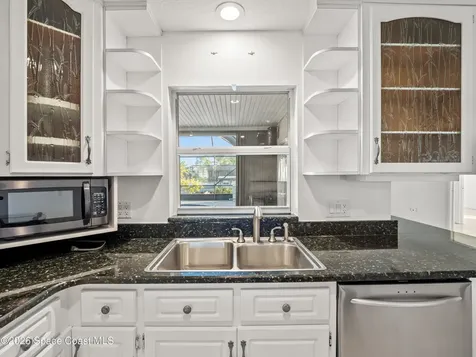 1525 W Riviera Drive Merritt Island FL 32952