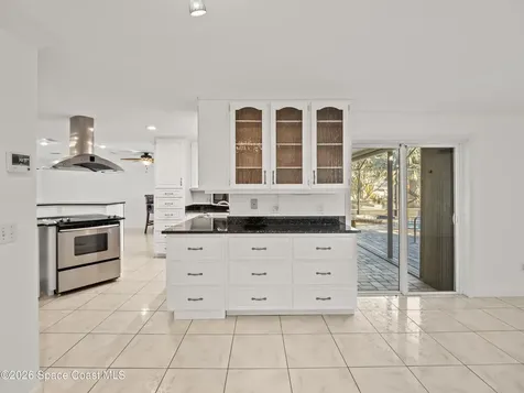 1525 W Riviera Drive Merritt Island FL 32952