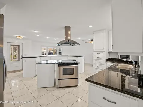 1525 W Riviera Drive Merritt Island FL 32952