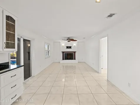 1525 W Riviera Drive Merritt Island FL 32952