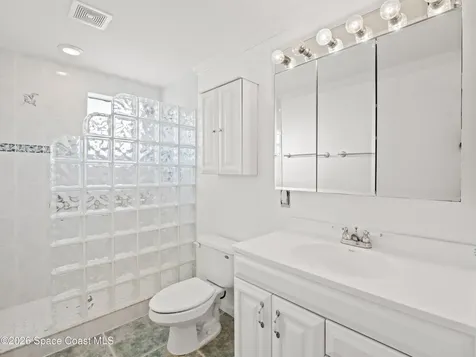 1525 W Riviera Drive Merritt Island FL 32952