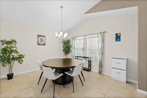 2389 Snapdragon Drive NW Palm Bay FL 32907