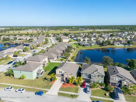 2389 Snapdragon Drive NW Palm Bay FL 32907