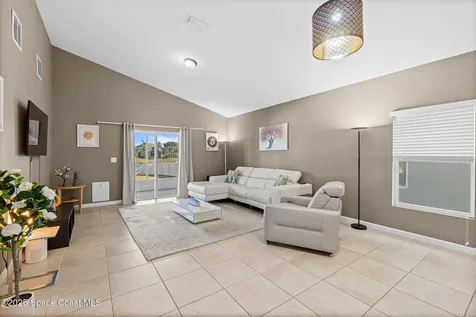 2389 Snapdragon Drive NW Palm Bay FL 32907