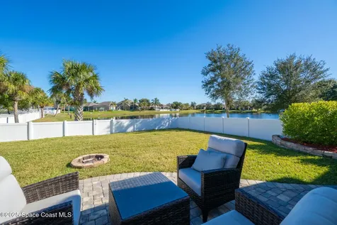 2389 Snapdragon Drive NW Palm Bay FL 32907