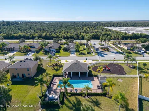 2389 Snapdragon Drive NW Palm Bay FL 32907