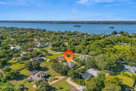 1564 S Tropical Trail Merritt Island FL 32952