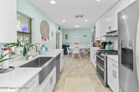 1820 Via Roma Merritt Island FL 32952