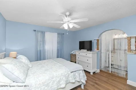 1820 Via Roma Merritt Island FL 32952