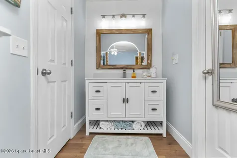 1820 Via Roma Merritt Island FL 32952