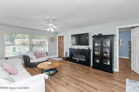 1820 Via Roma Merritt Island FL 32952