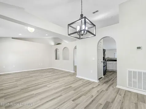 565 White Cap Court NW Palm Bay FL 32907