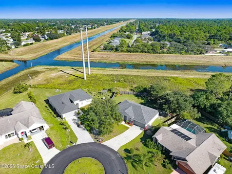 565 White Cap Court NW Palm Bay FL 32907