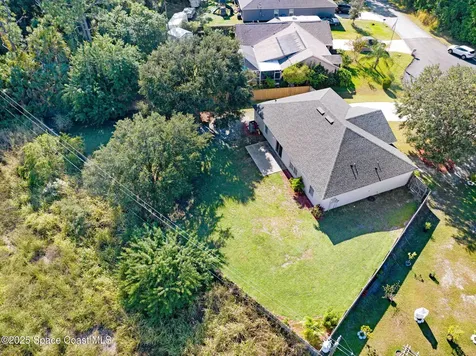 565 White Cap Court NW Palm Bay FL 32907