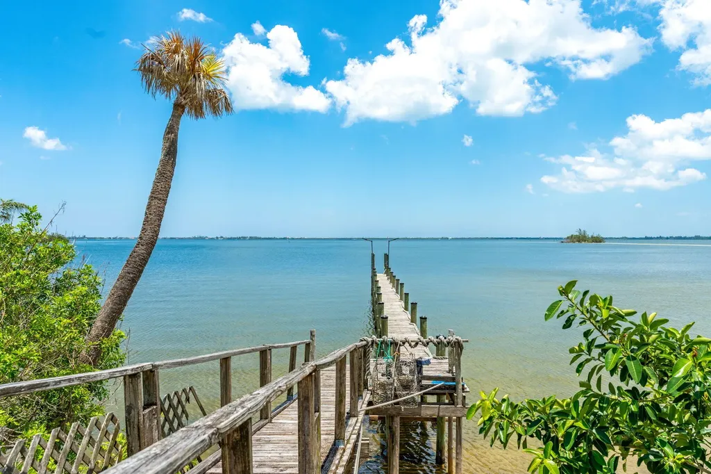 7680 Highway 1 Micco FL 32976