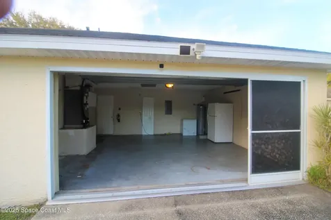 1021 Sablon Street SE Palm Bay FL 32909
