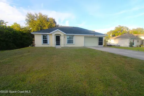 1021 Sablon Street SE Palm Bay FL 32909