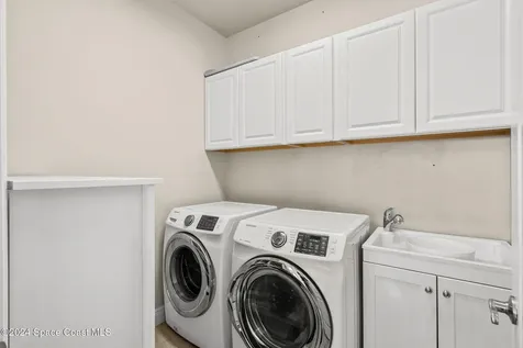 8522 Strom Park Drive Melbourne FL 32940