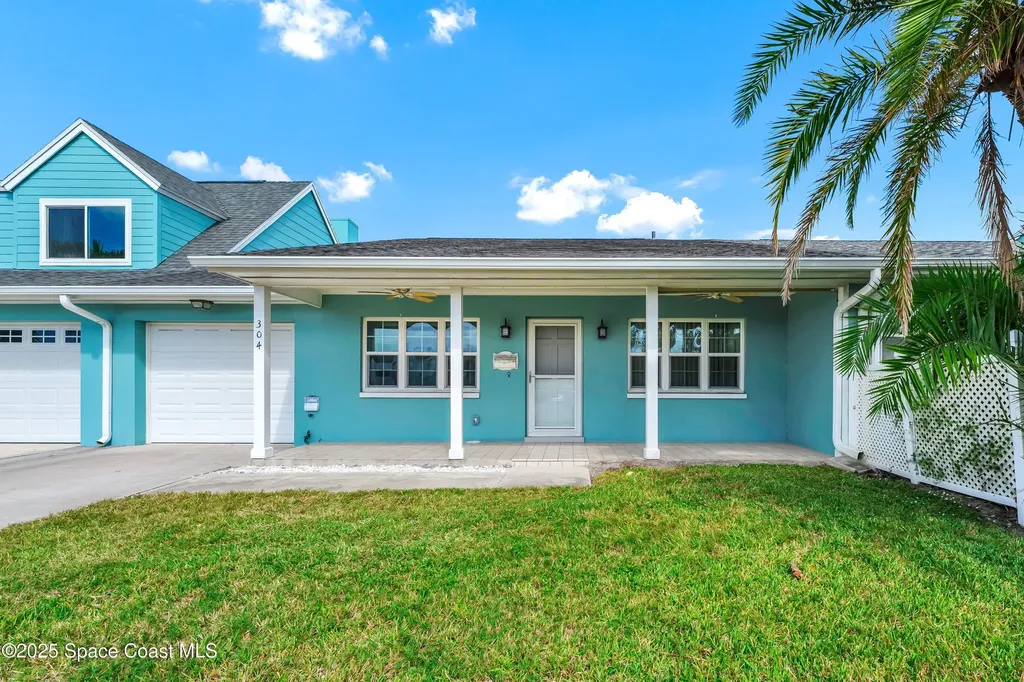 304 Emerald Place E Indian Harbour Beach FL 32937
