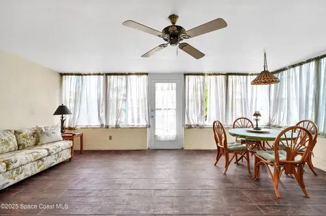 304 Emerald Place E Indian Harbour Beach FL 32937