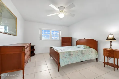 304 Emerald Place E Indian Harbour Beach FL 32937