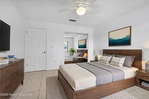 304 Emerald Place E Indian Harbour Beach FL 32937