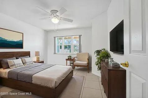 304 Emerald Place E Indian Harbour Beach FL 32937