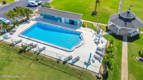 304 Emerald Place E Indian Harbour Beach FL 32937
