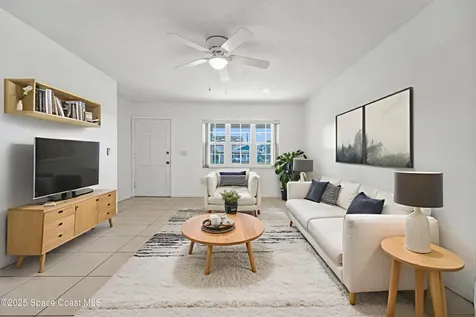 304 Emerald Place E Indian Harbour Beach FL 32937