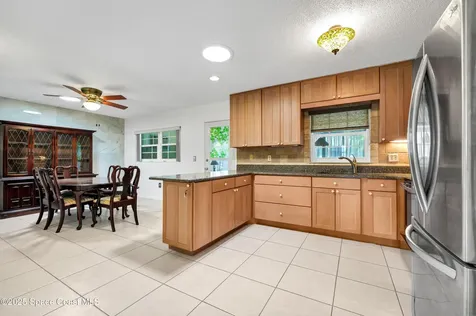 304 Emerald Place E Indian Harbour Beach FL 32937