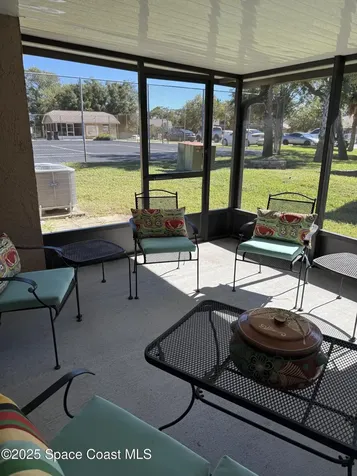 471 L M Davey Lane Titusville FL 32780