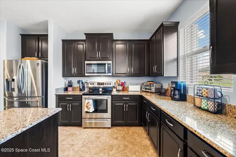 634 Easton Forest Circle SE Palm Bay FL 32909