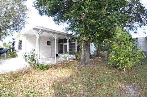 1056 Wren Circle Barefoot Bay FL 32976
